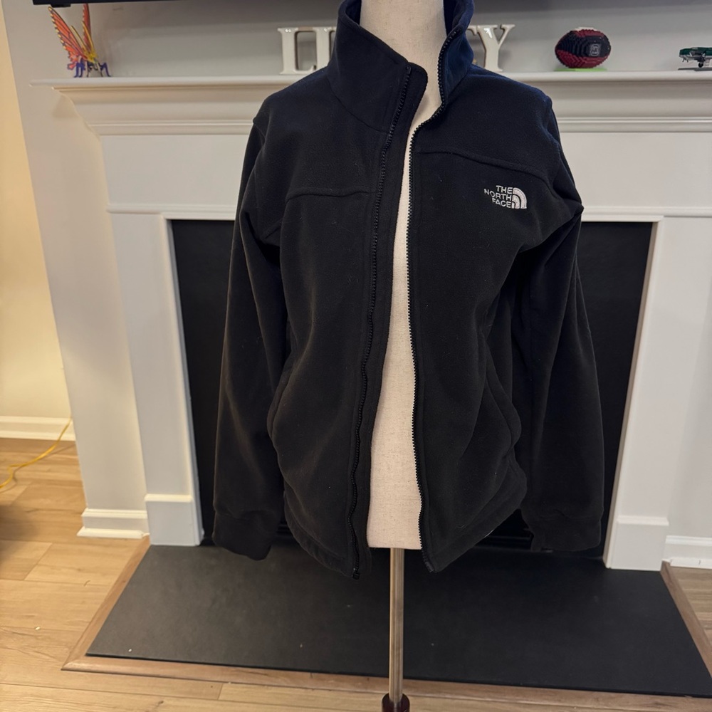 The North Face Women’s Black Fleece Jacket Size Medium (Zipper Repair Needed)